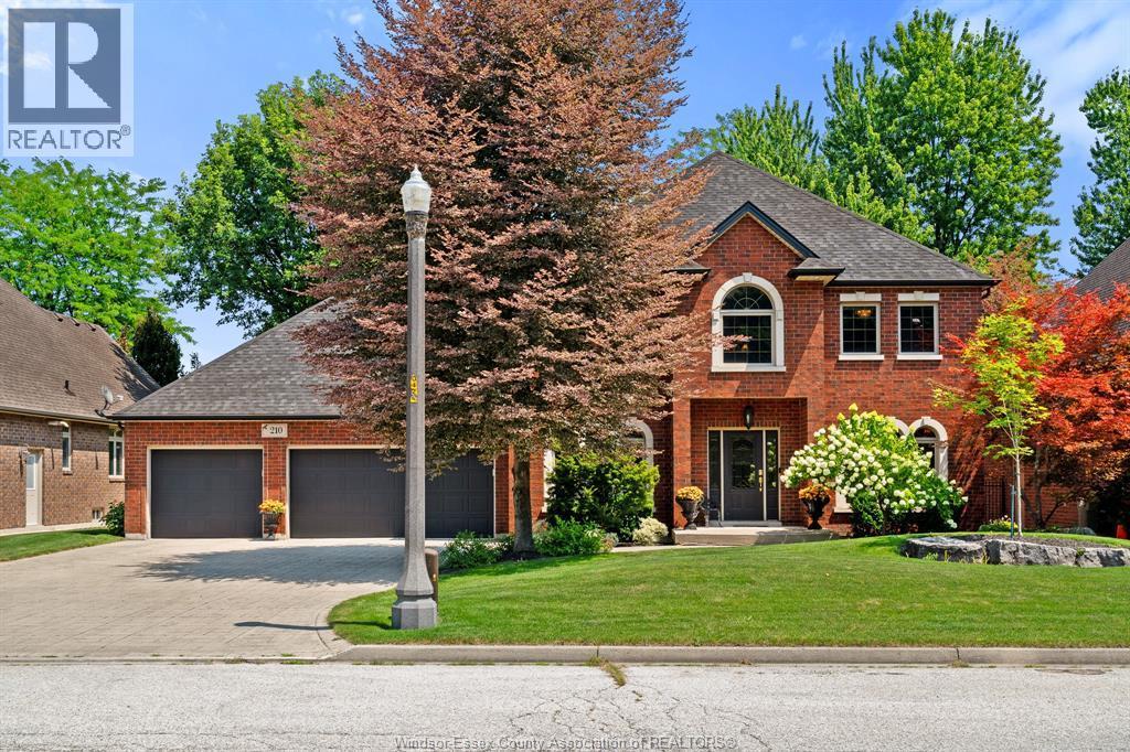 210 Vintage Oak Drive, Tecumseh — primary photograph