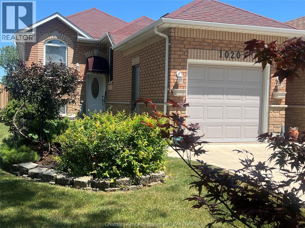 1020 Lemonwood Crescent, Windsor — primary photograph