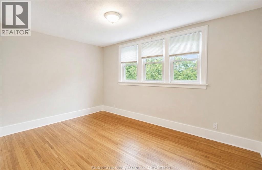 2-bedroom Single Family at 2177 Dougall #Upper, Windsor — photograph 2