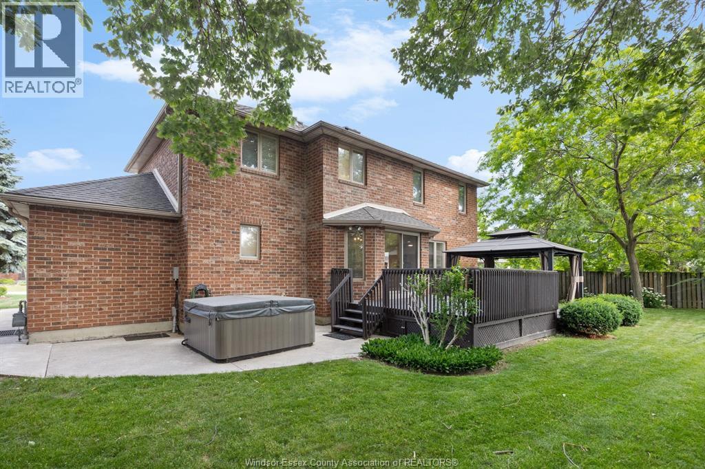 144 Pheasant Run, Lakeshore — photograph 2