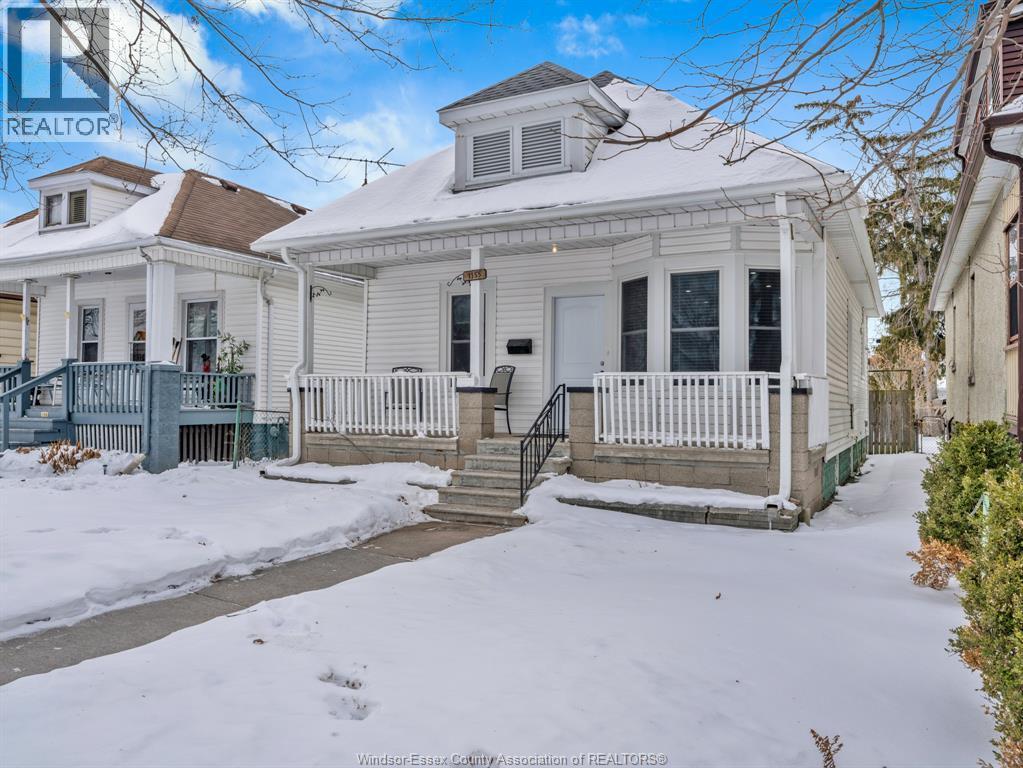 1155 Moy Avenue, Windsor — photograph 2