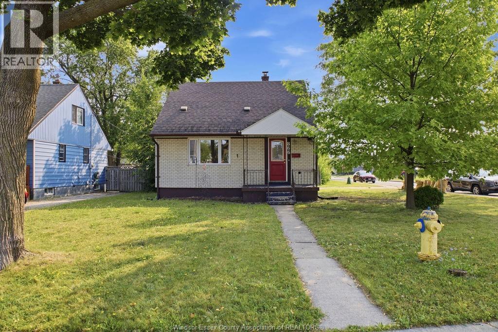 866 Francois Court, Windsor — photograph 2