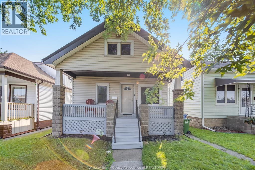 Single Family — 1560 Lillian Avenue, Windsor, Ontario