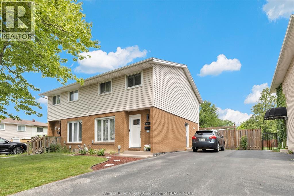 9682 Lynngrove Crescent, Windsor — photograph 3