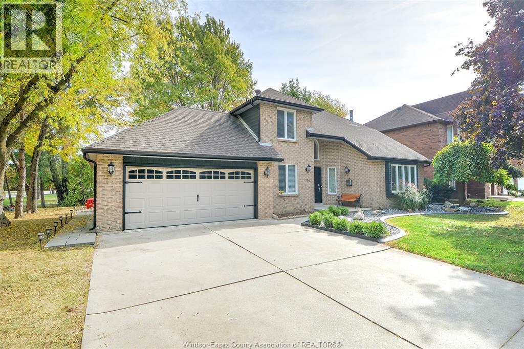106 Marentette Drive, Lakeshore — photograph 2