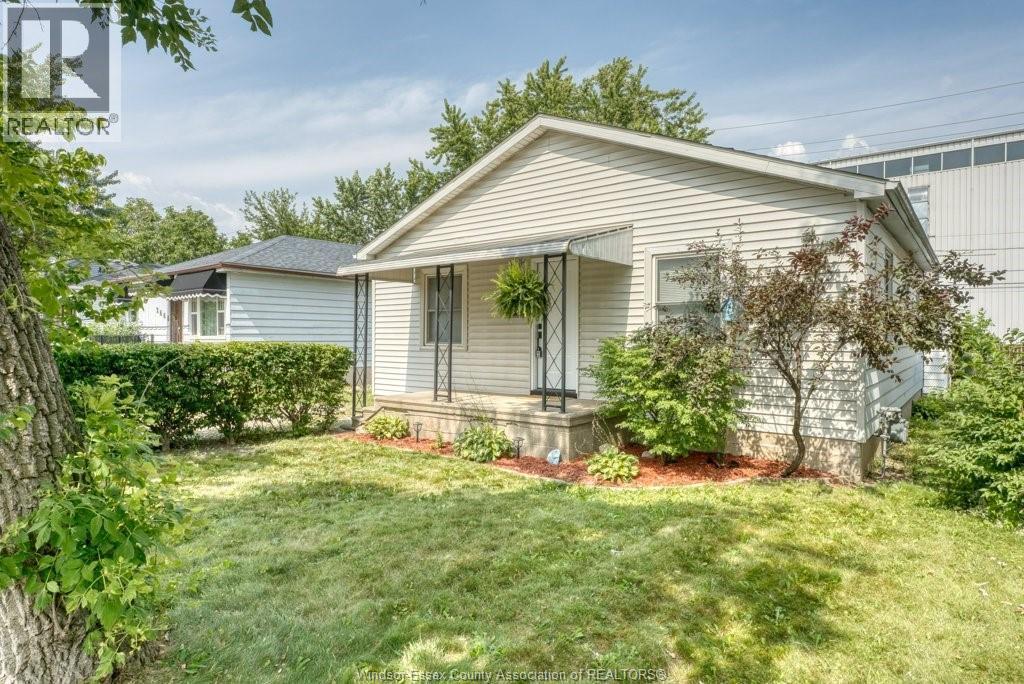 2670 Meldrum, Windsor — photograph 2