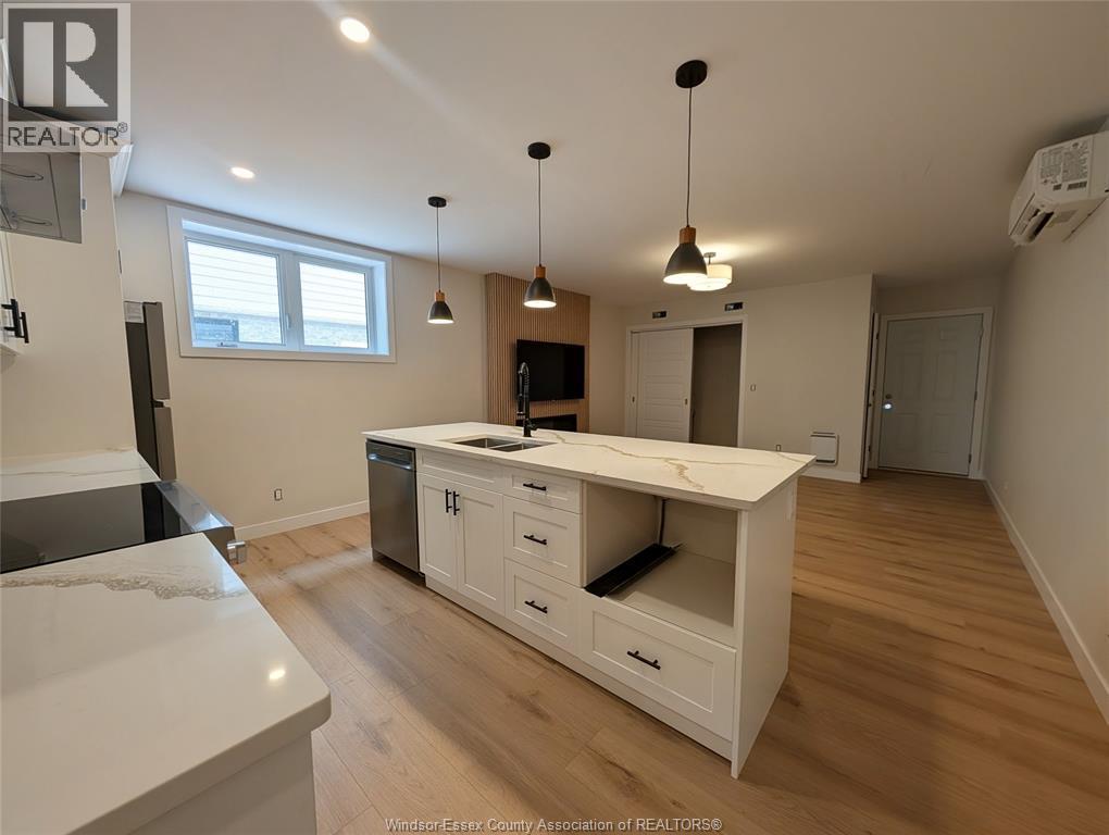1707 Ford Boulevard #1, Windsor — photograph 3