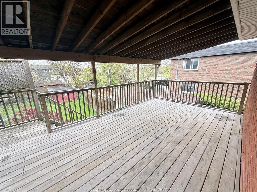 837 Louis Avenue #UPPER, Windsor — photograph 2