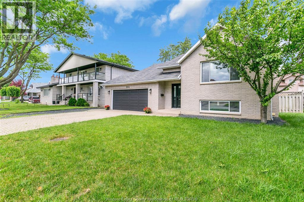 2854 Mangin Crescent, Windsor — photograph 3