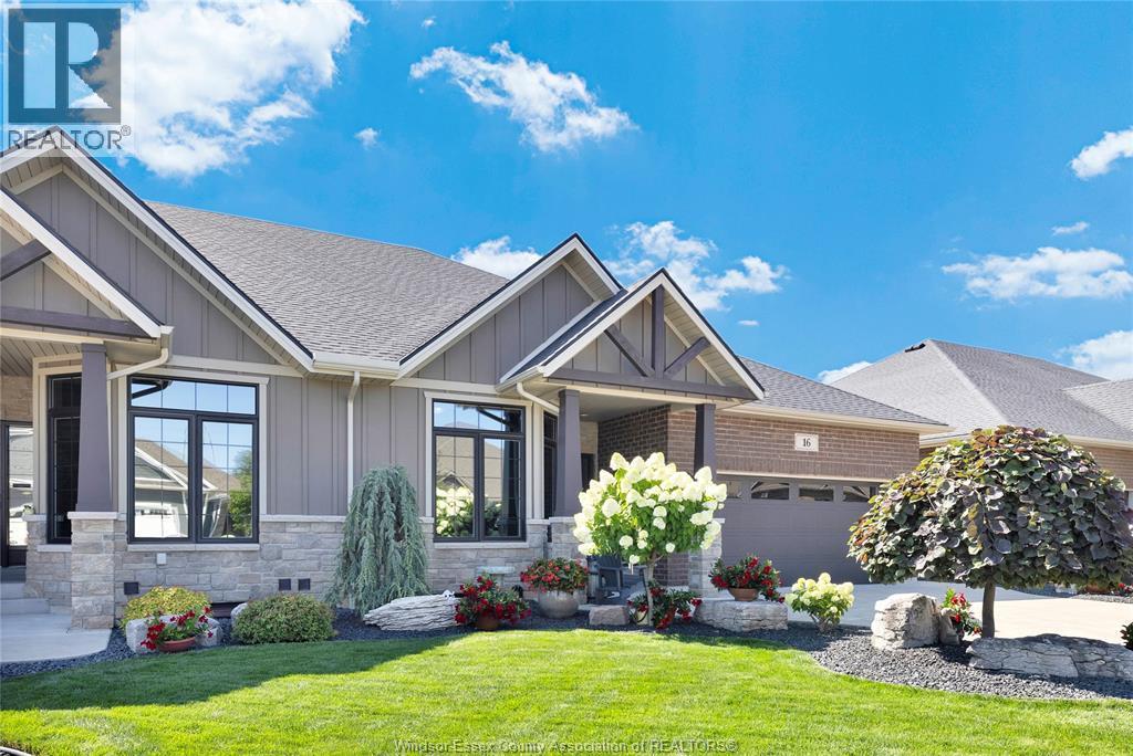 16 Robin Court, Kingsville — photograph 2