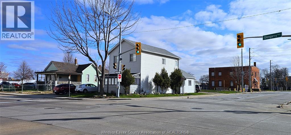 194 Glengarry Avenue, Windsor — primary photograph