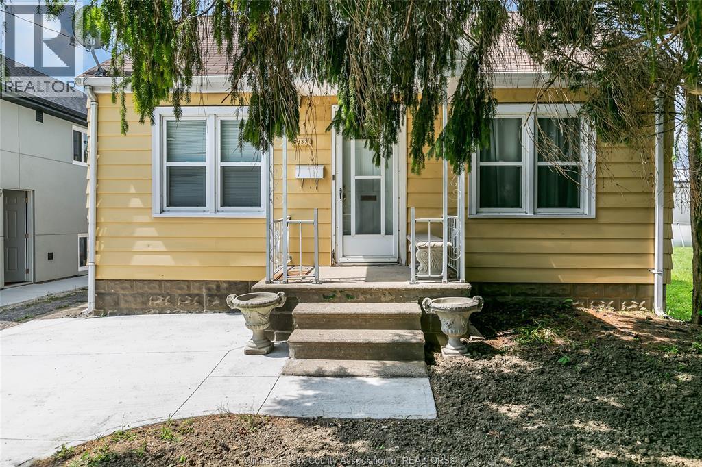 3337 Riberdy Road, Windsor — photograph 2