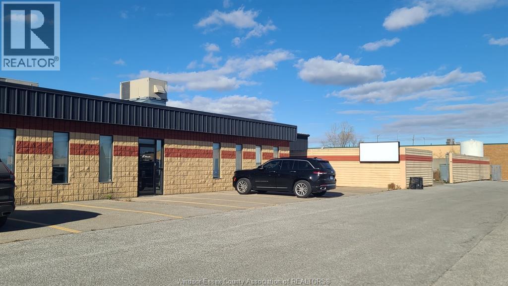 2996 Deziel Drive, Windsor — photograph 2