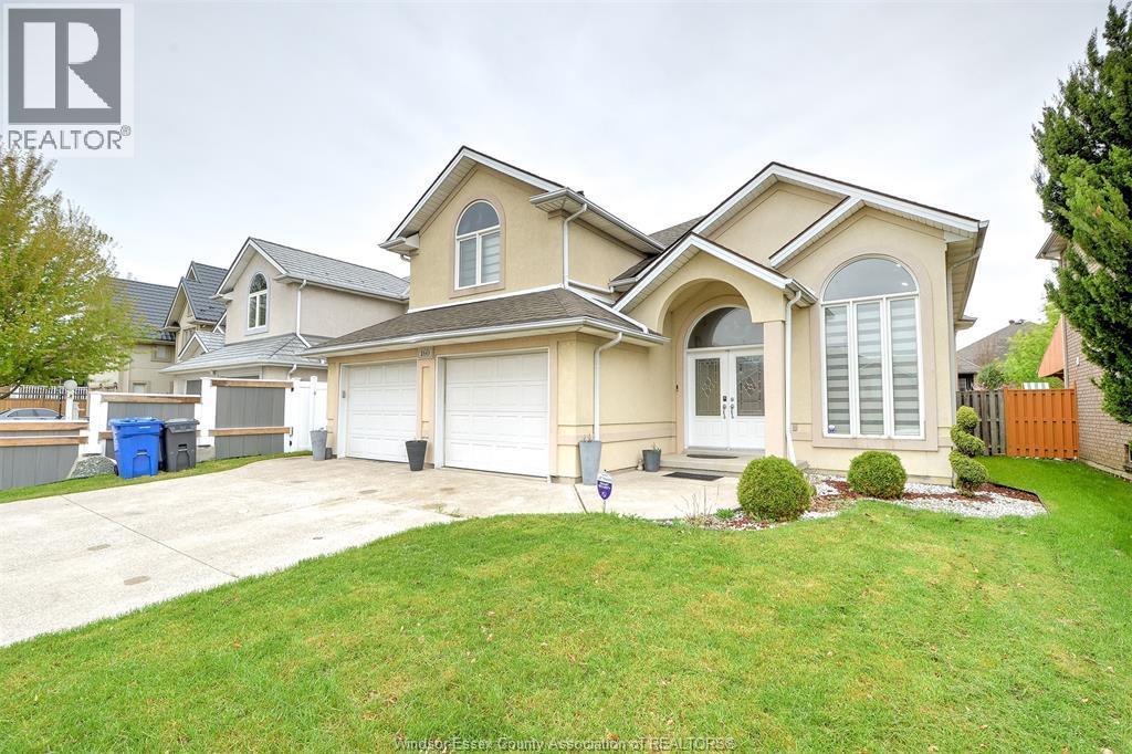 160 Branton Crescent, Tecumseh — photograph 2