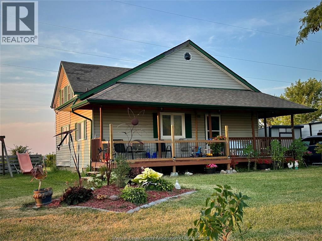 Single Family — 3100 Lakeshore Rd 303, Lakeshore, Ontario