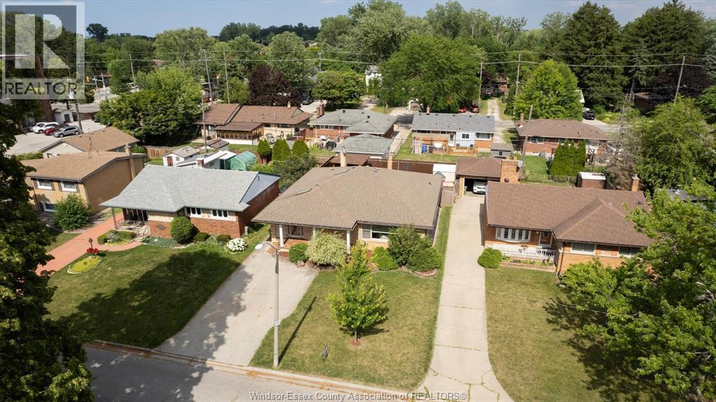 850 Greendale Drive, Windsor — photograph 3