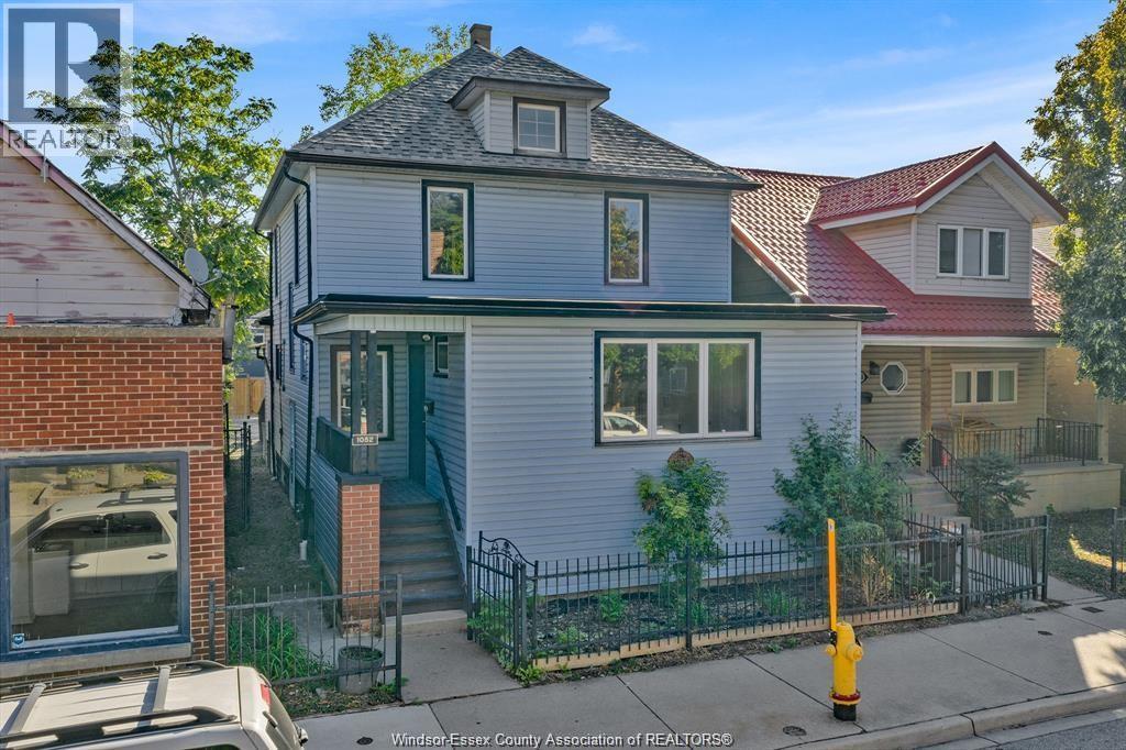 Multi-family — 1052 Drouillard Road, Windsor, Ontario