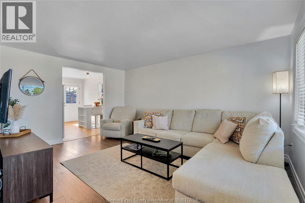 1667 Aubin, Windsor — photograph 3