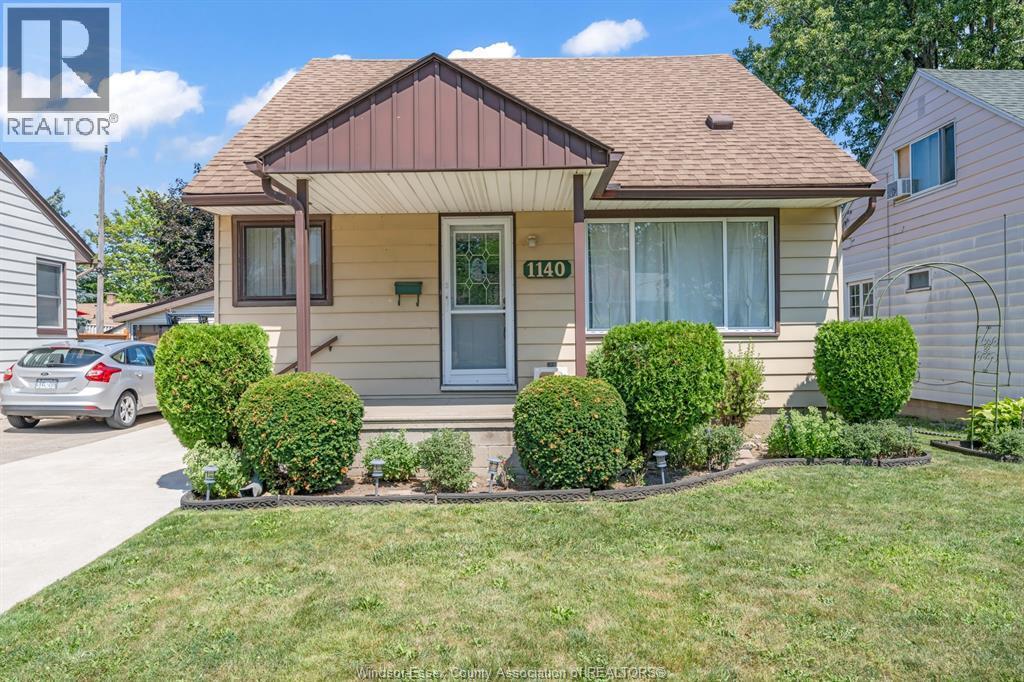 1140 Lena, Windsor — photograph 2