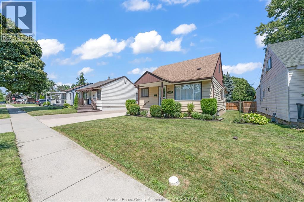 1140 Lena, Windsor — photograph 3