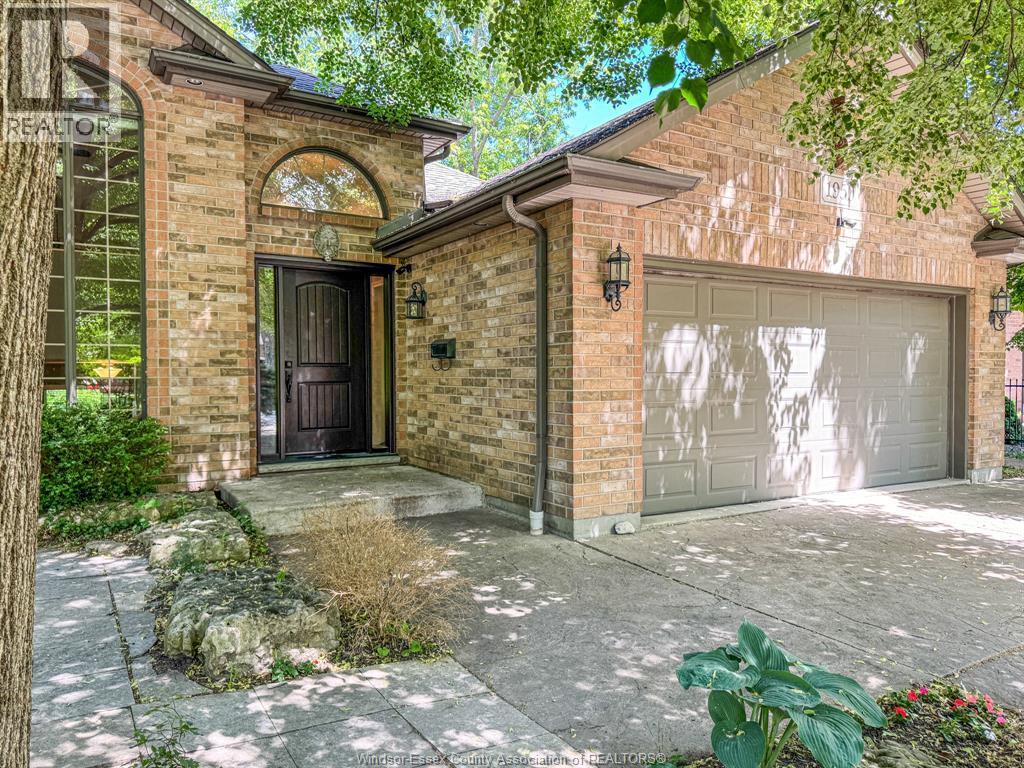 Single Family — 1950 Randolph Avenue, Windsor, Ontario