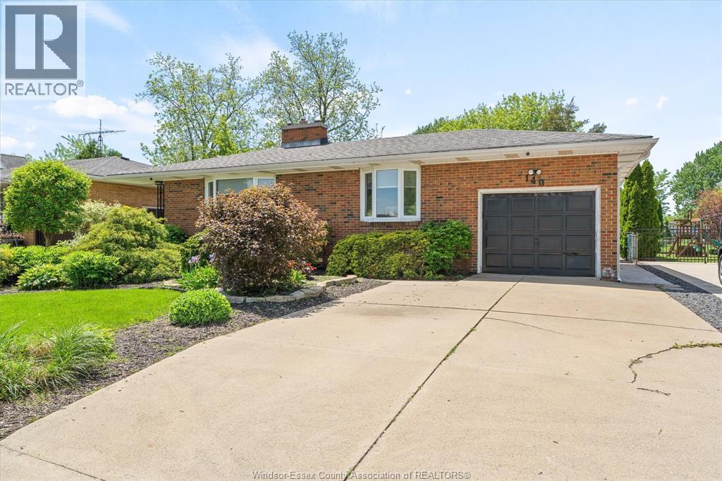 140 Victoria Street, Amherstburg — primary photograph