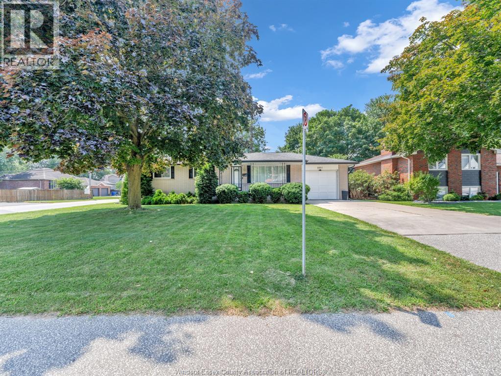 2551 Todd Lane, LaSalle — photograph 2