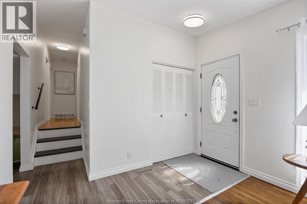 1507 St. Gabriel, Windsor — photograph 3