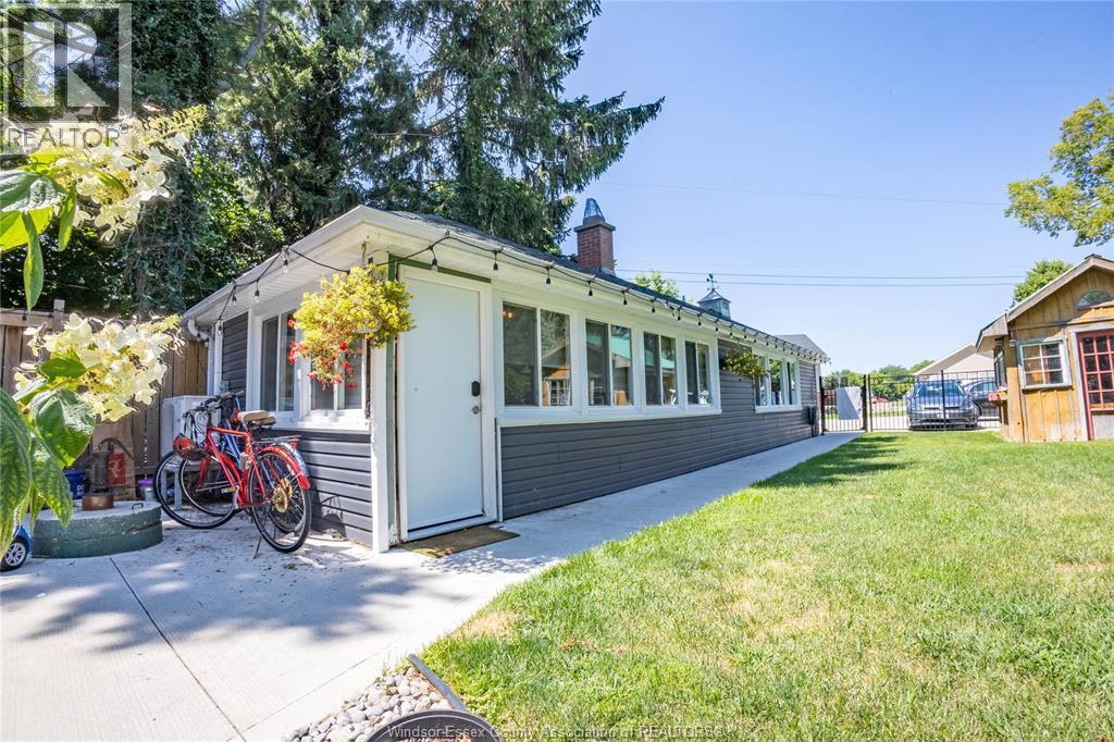 383 Erie View Avenue, Harrow — photograph 3