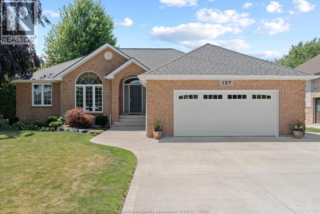 Single Family — 127 Wintermute Avenue, Lakeshore, Ontario