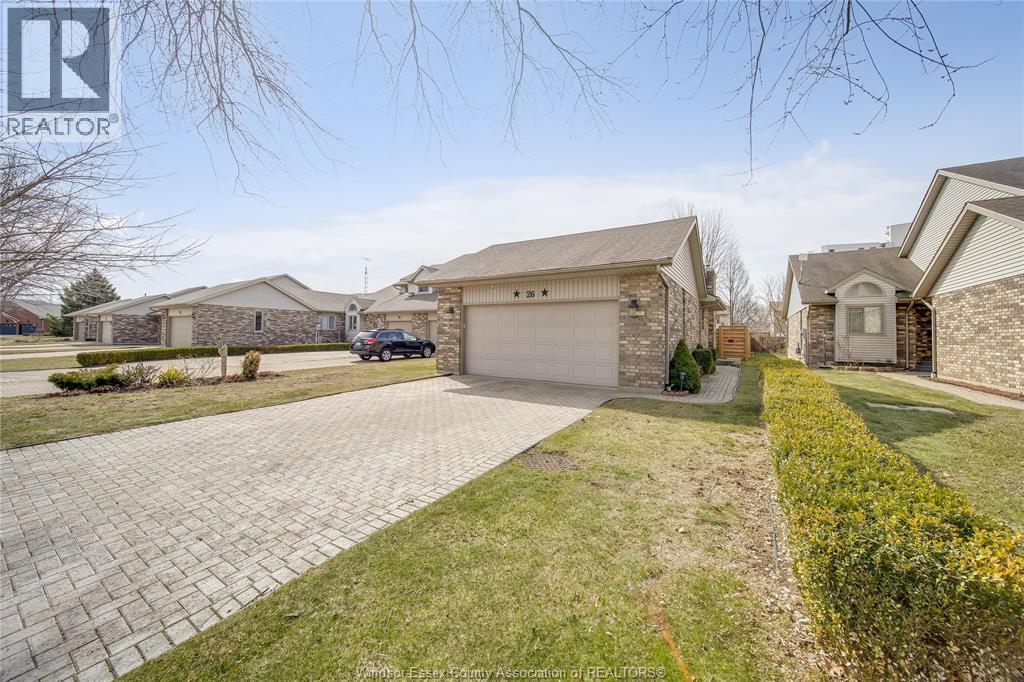 26 Cheyenne Court, Leamington — photograph 2