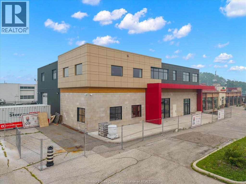 Industrial at 6415 Tecumseh Road, Windsor — photograph 3