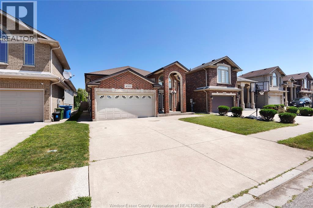 4553 Osaka Circle, Windsor — photograph 2