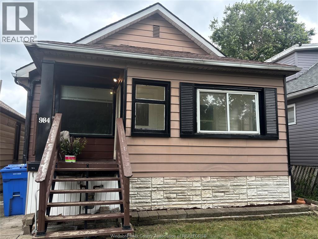 984 Ellrose, Windsor — primary photograph