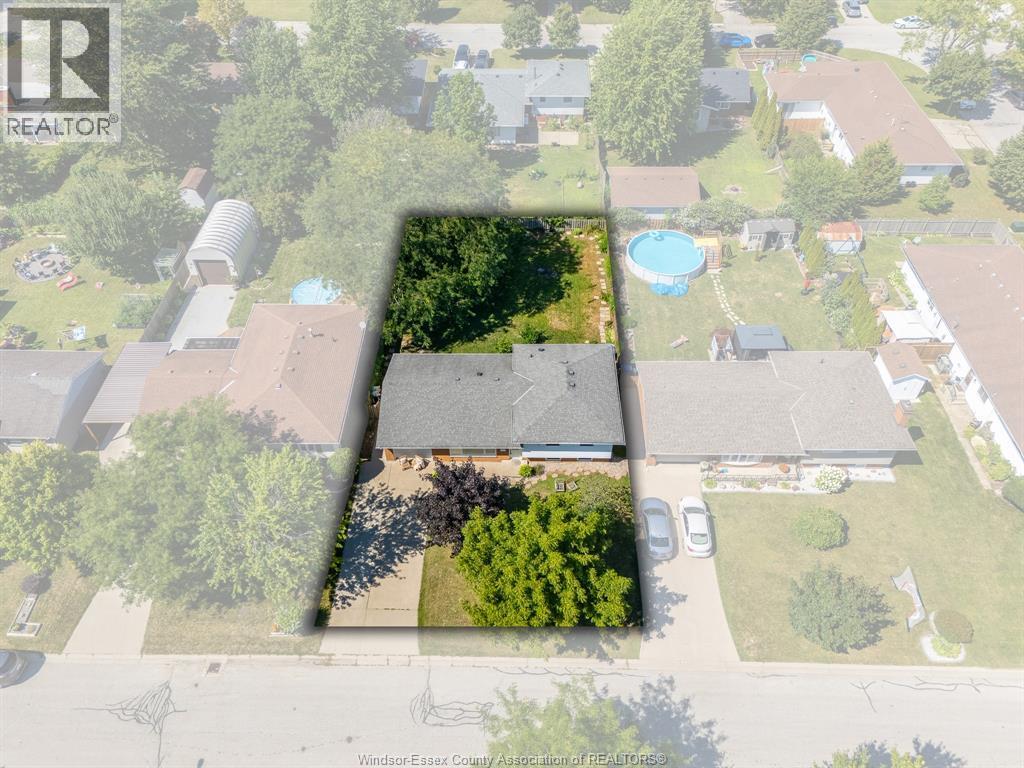 9 Rickway Drive, Leamington — photograph 2