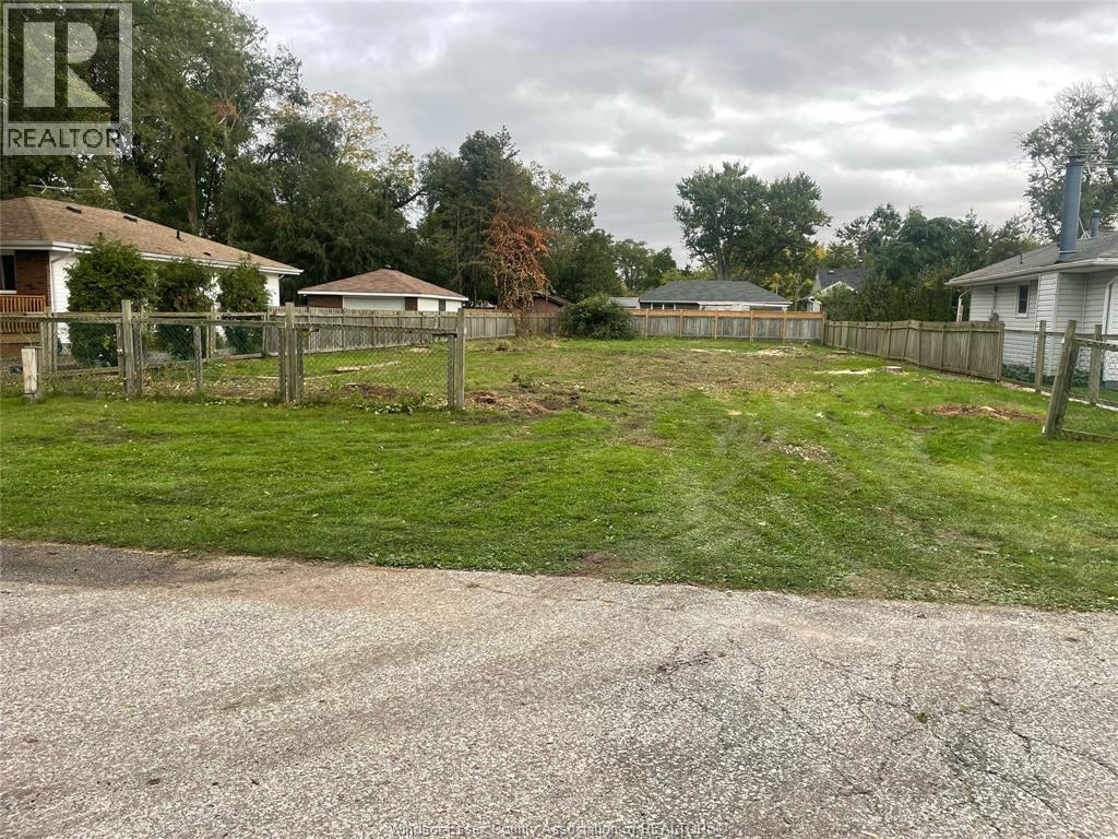 Vacant Land at 239 Charron, Lakeshore — photograph 2