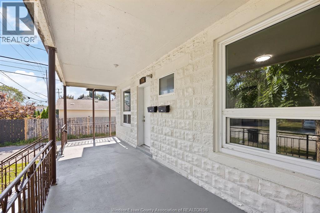 1056-1060 Niagara, Windsor — photograph 3