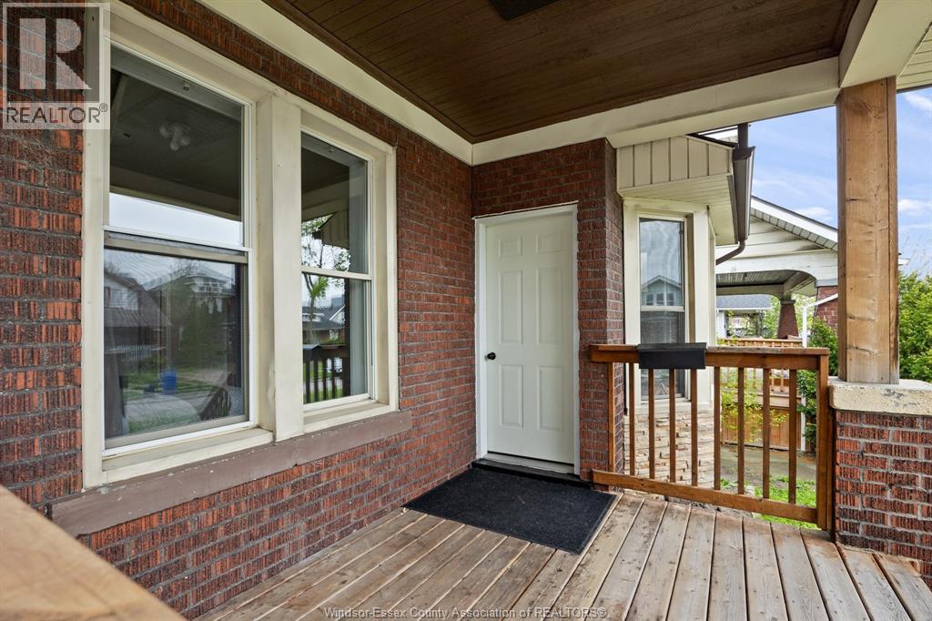 520 Rankin Avenue, Windsor — photograph 2