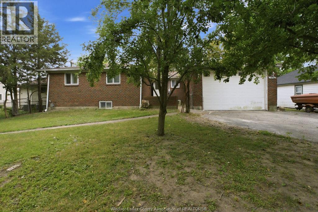 1441 Heritage Rd, Kingsville — photograph 2