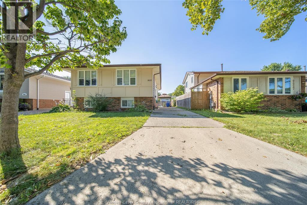 9633 Avery #UPPER, Windsor — photograph 3