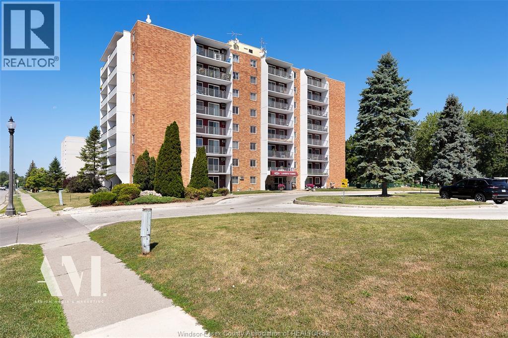 120 Pickering #809, Amherstburg — primary photograph