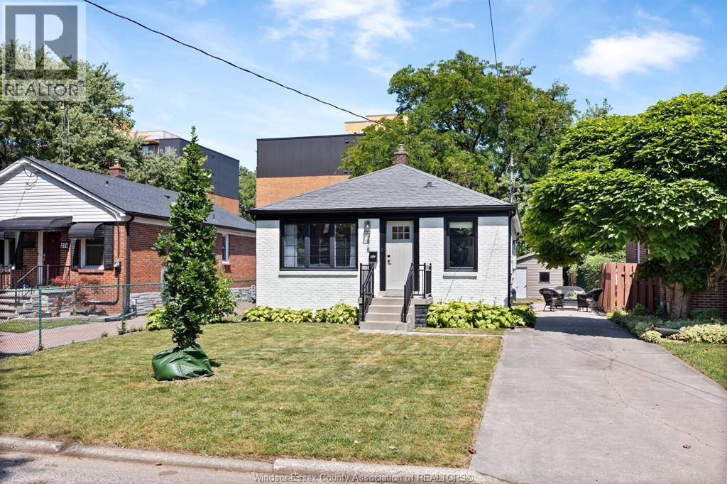 278 St. Paul, Windsor — photograph 3