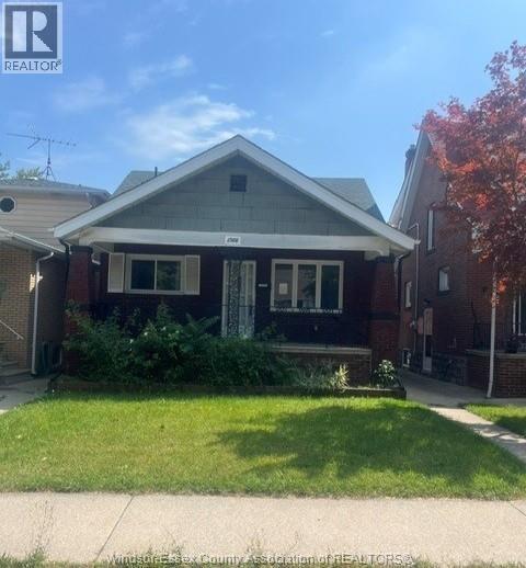 1366 Moy, Windsor — primary photograph