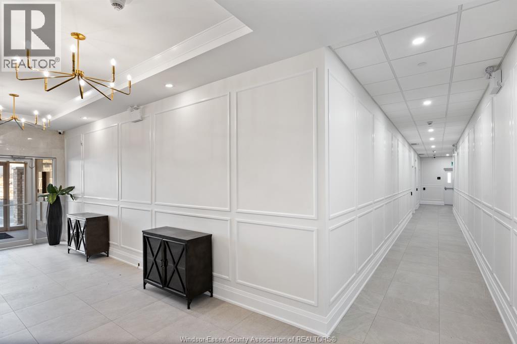1740 Sprucewood Avenue #207, LaSalle — photograph 3