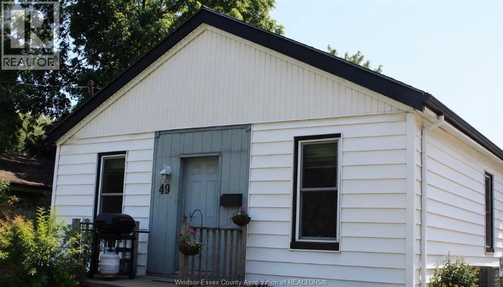 Single Family — 49 Kennedy, Brantford, Ontario