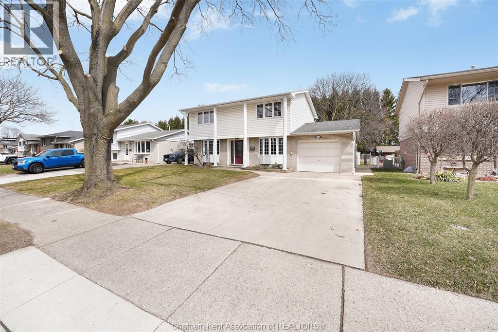 4-bedroom Single Family at 264 Baldoon Road, Chatham — photograph 3