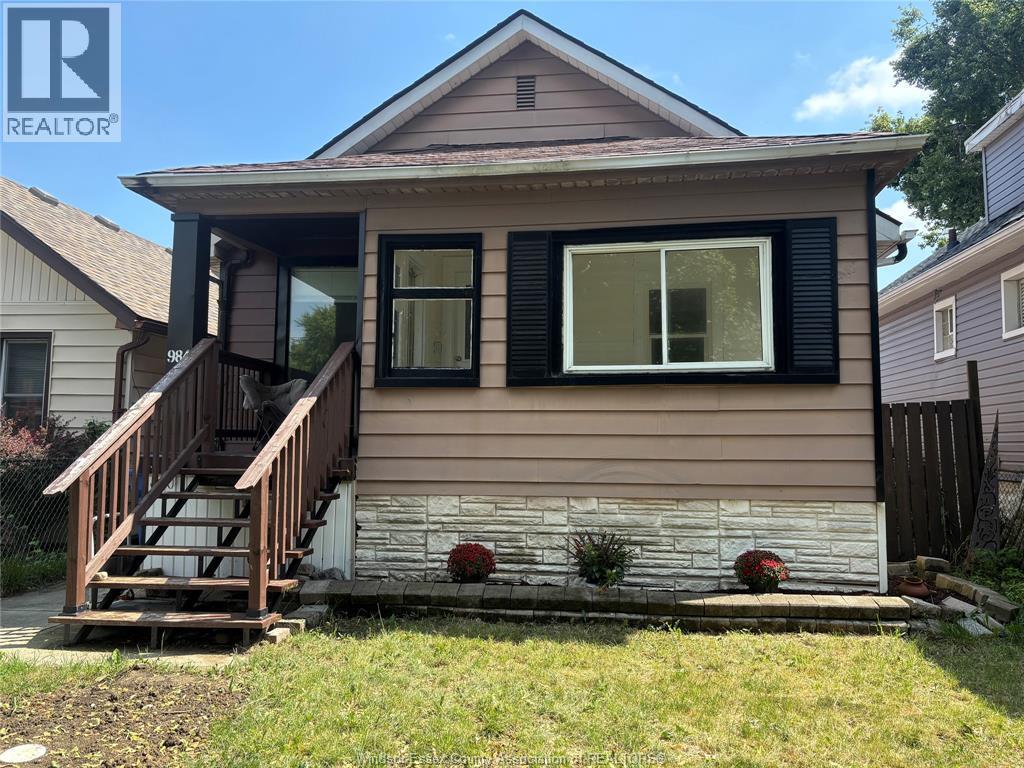 Single Family — 984 Ellrose, Windsor, Ontario