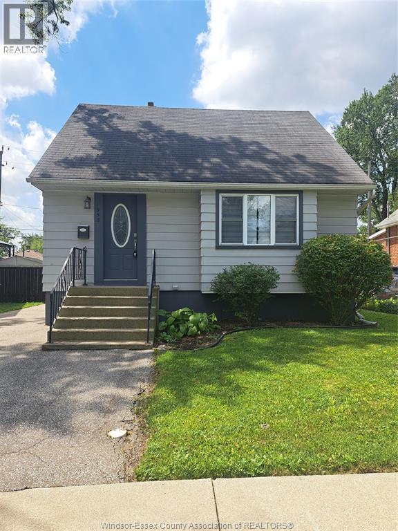 1953 Francois Road, Windsor — primary photograph