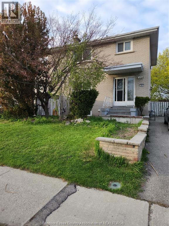 4-bedroom Single Family at 45 Aloma Crescent, Brampton — primary photograph