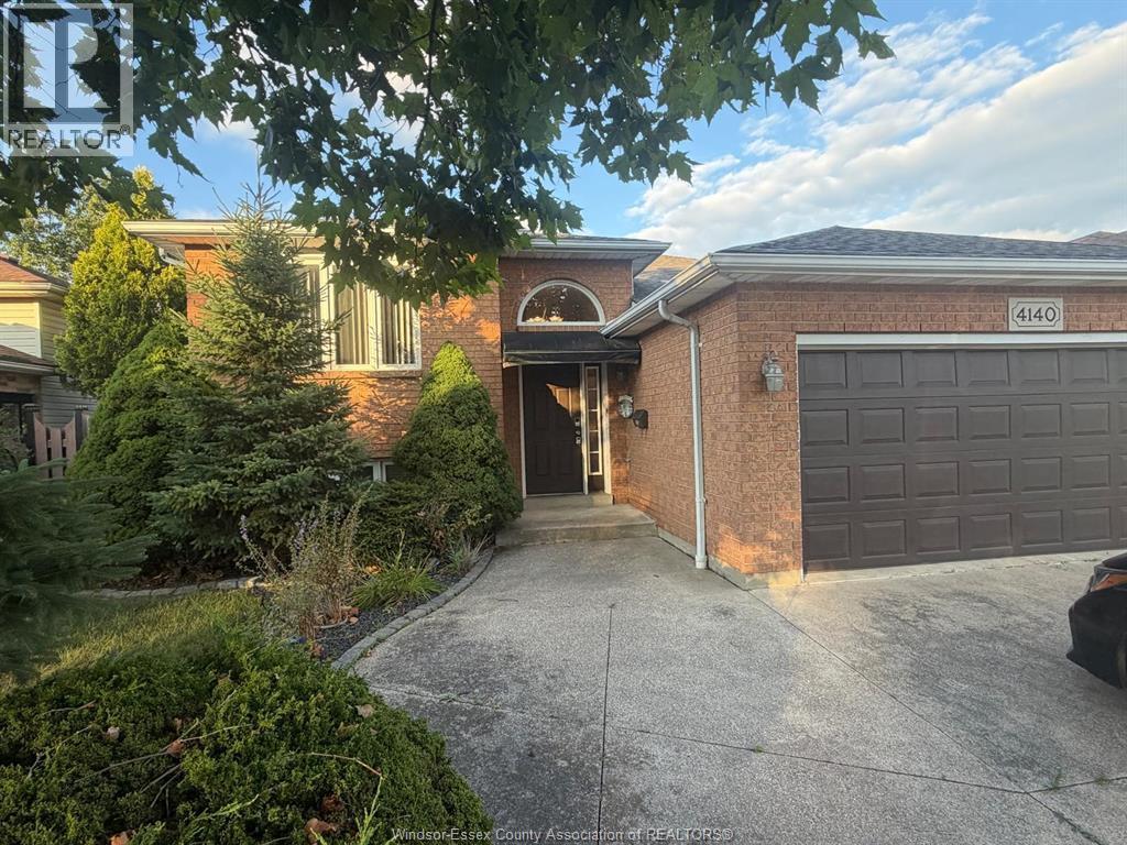 Single Family — 4140 Betts, LaSalle, Ontario